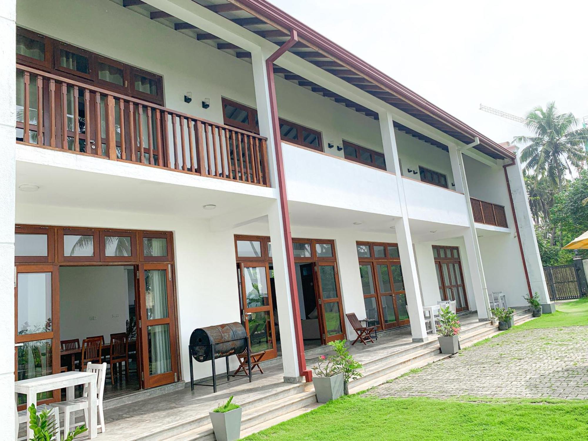 360 Surf Weligama Bay Hotel Bagian luar foto